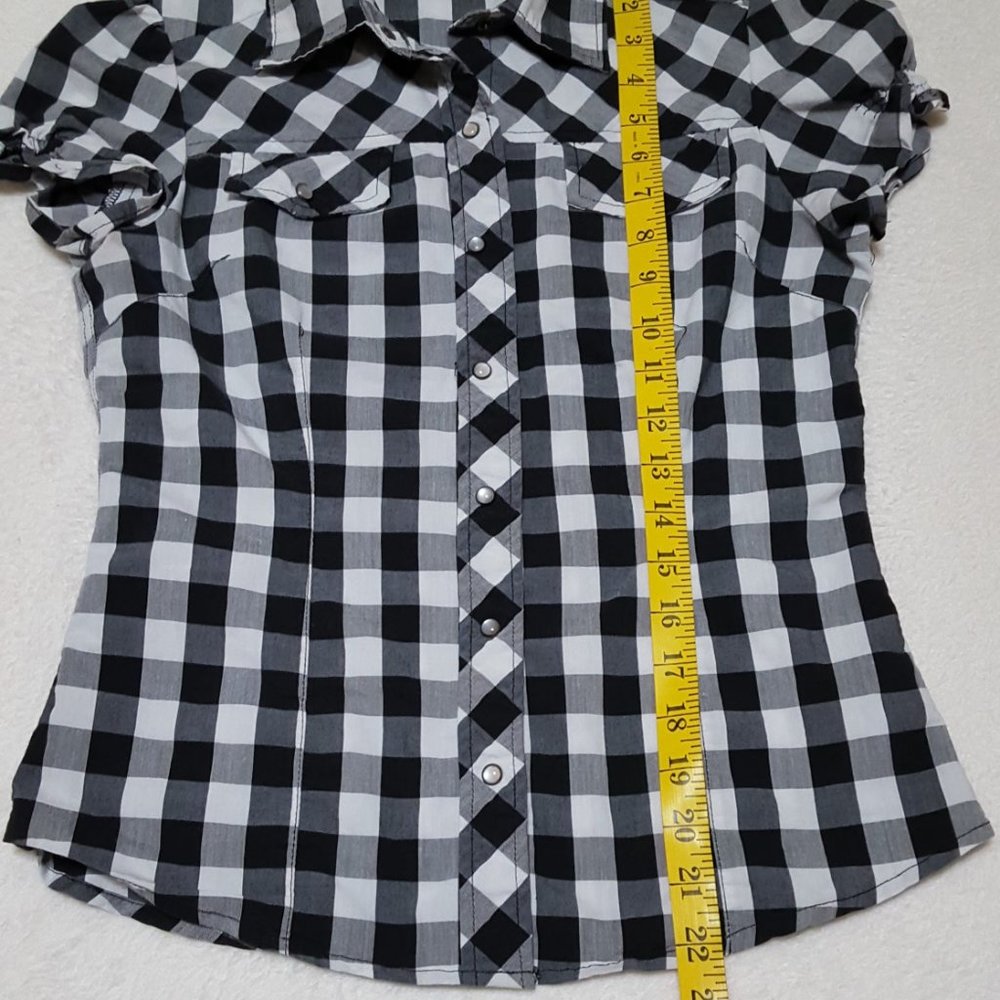 Ambiance Apparel Women´s Plaid Button Dow Shirt, Size M - Picture 14 of 15